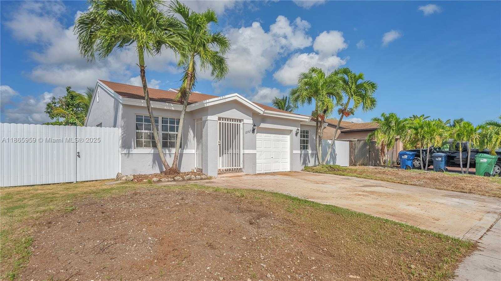 Small Image of 12763 SOUTH WEST 265TH TER, Homestead Number 3