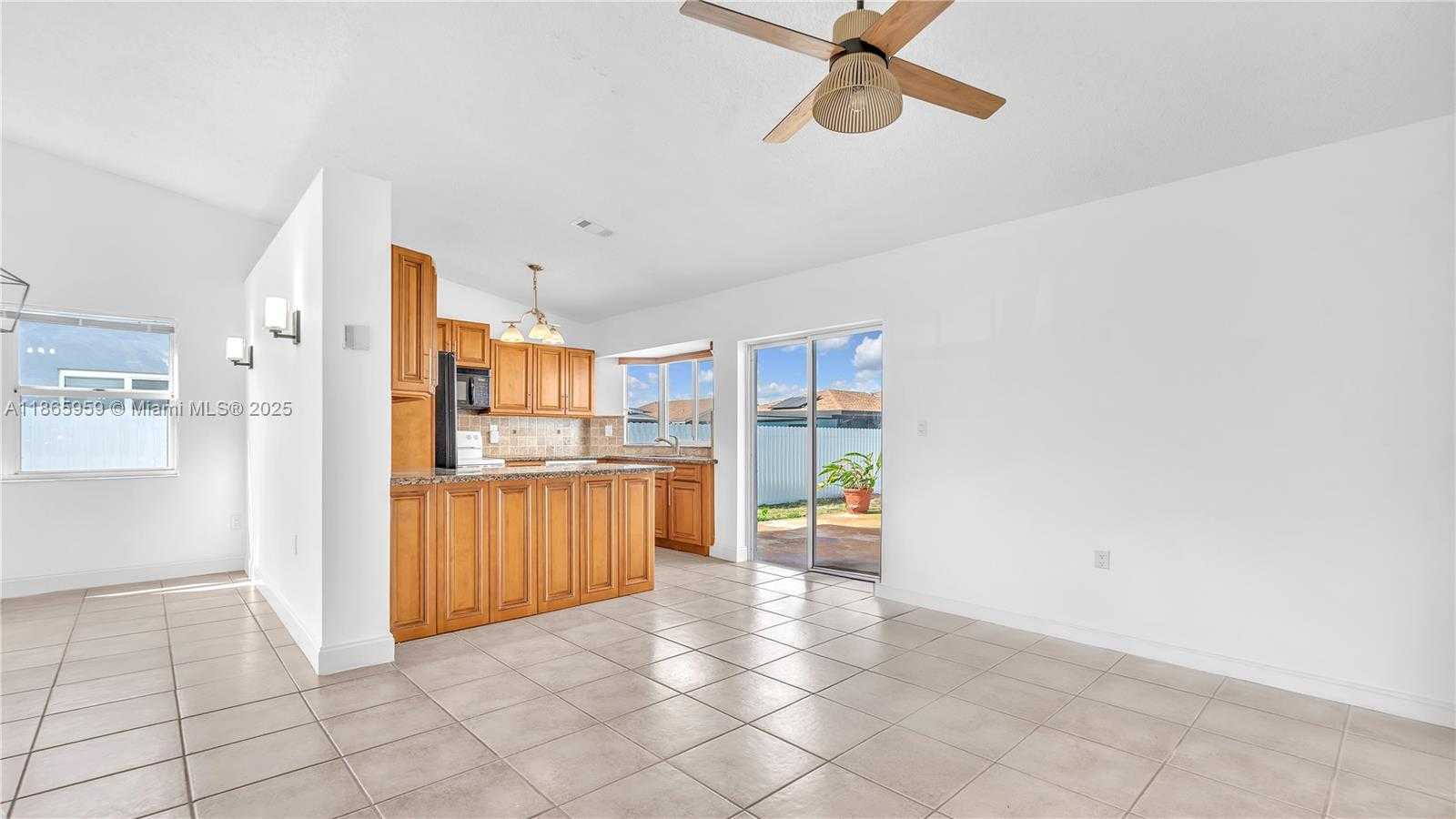 Small Image of 12763 SOUTH WEST 265TH TER, Homestead Number 5