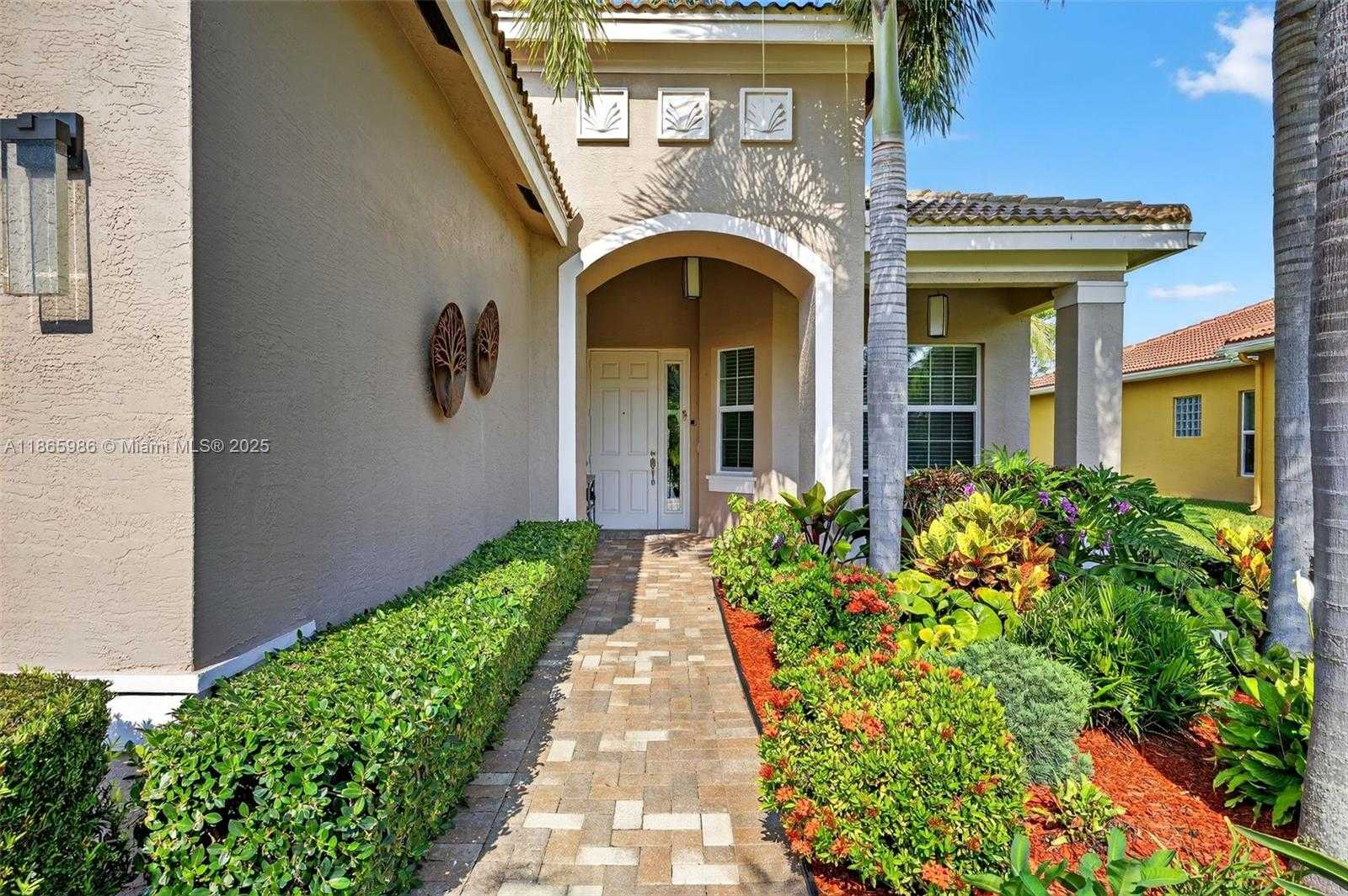 Small Image of 11644 DAWSON RANGE RD, Boynton Beach Number 2