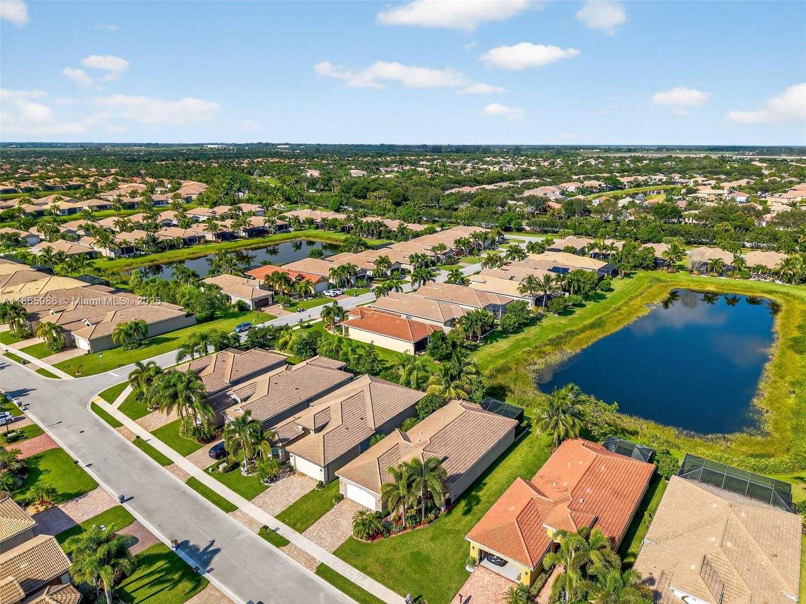 Small Image of 11644 DAWSON RANGE RD, Boynton Beach Number 34