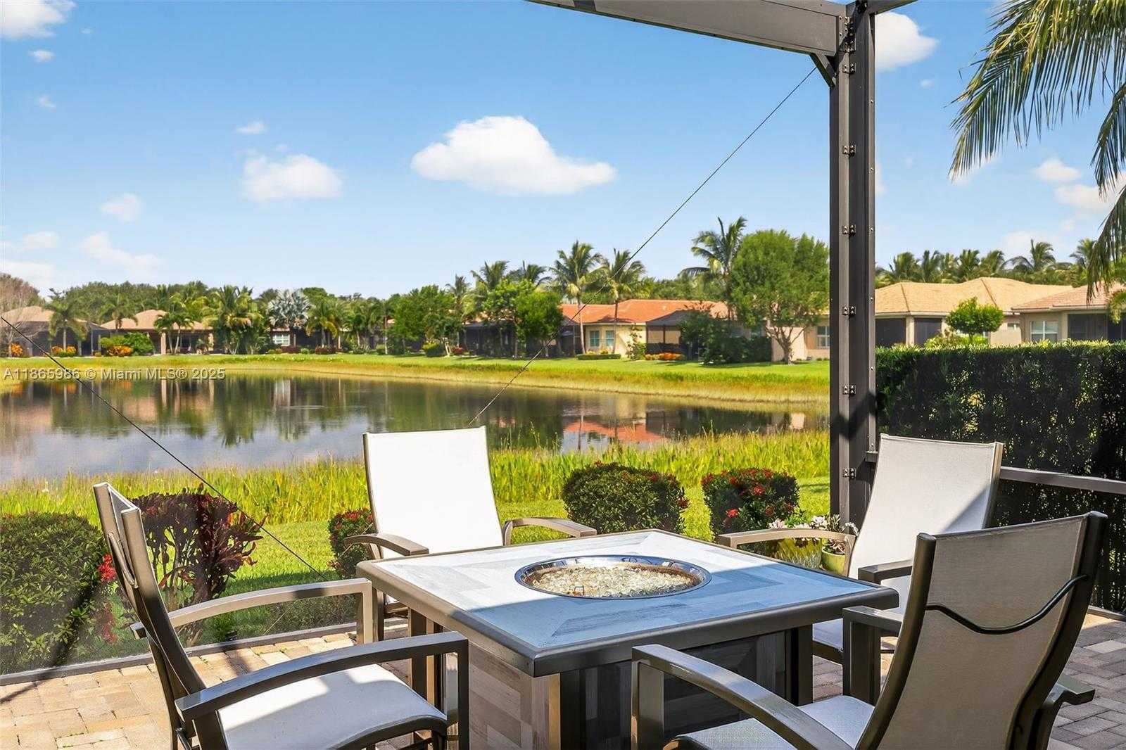 Small Image of 11644 DAWSON RANGE RD, Boynton Beach Number 5