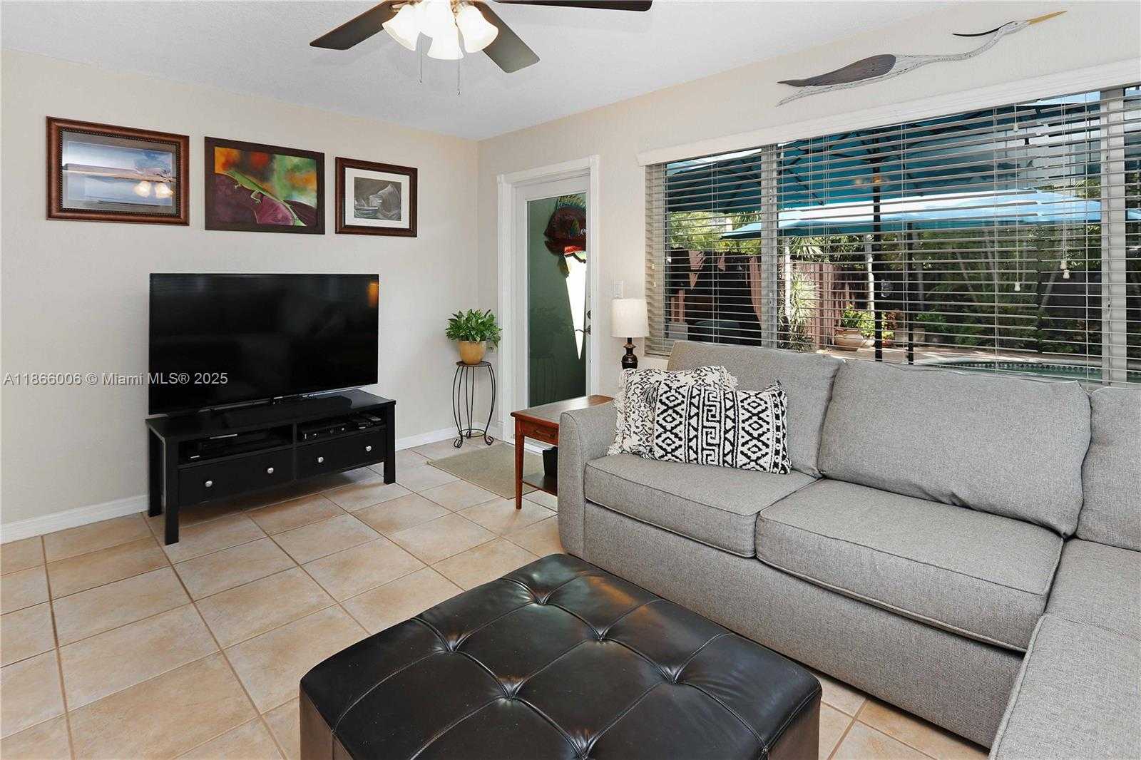 Small Image of 1247 WASHINGTON ST, Hollywood Number 15