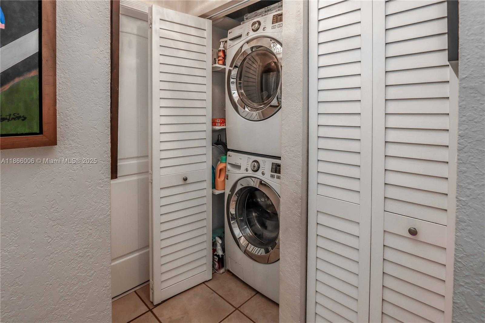 Small Image of 1247 WASHINGTON ST, Hollywood Number 22