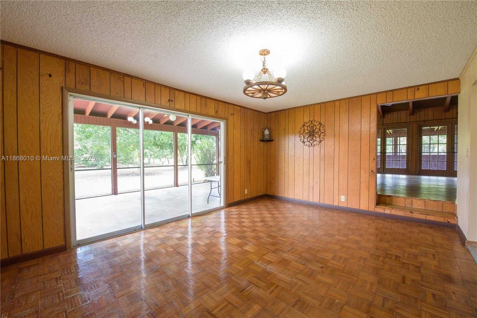 Small Image of 19365 SOUTH WEST 256TH ST, Homestead Number 10