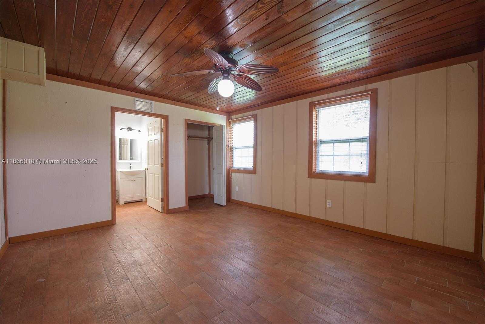 Small Image of 19365 SOUTH WEST 256TH ST, Homestead Number 11