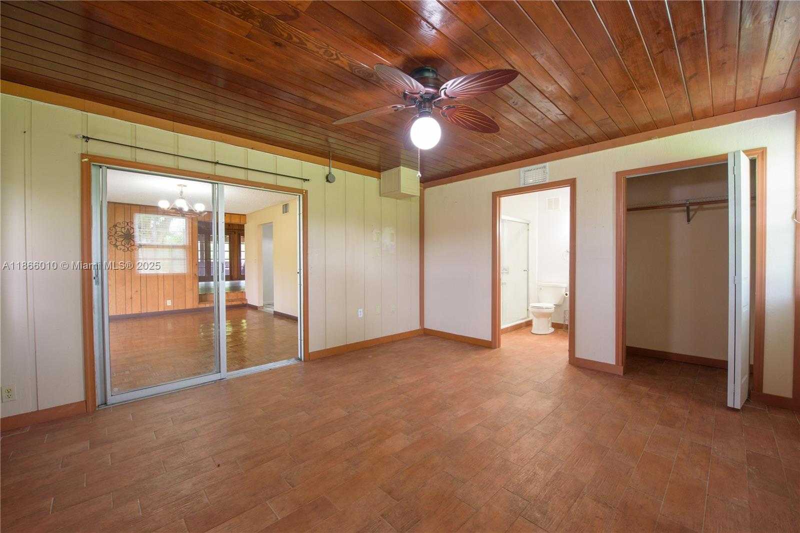 Small Image of 19365 SOUTH WEST 256TH ST, Homestead Number 12