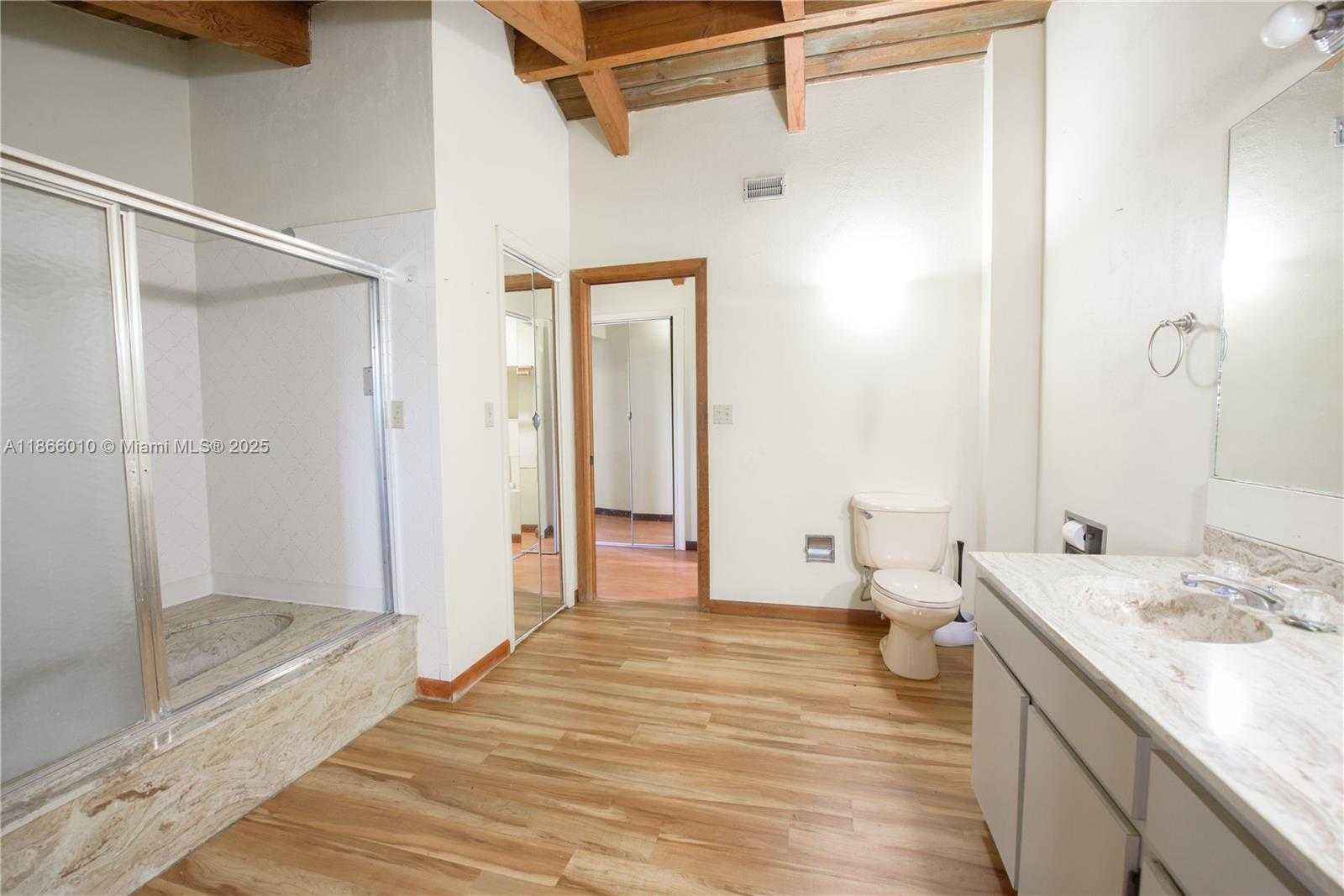 Small Image of 19365 SOUTH WEST 256TH ST, Homestead Number 19