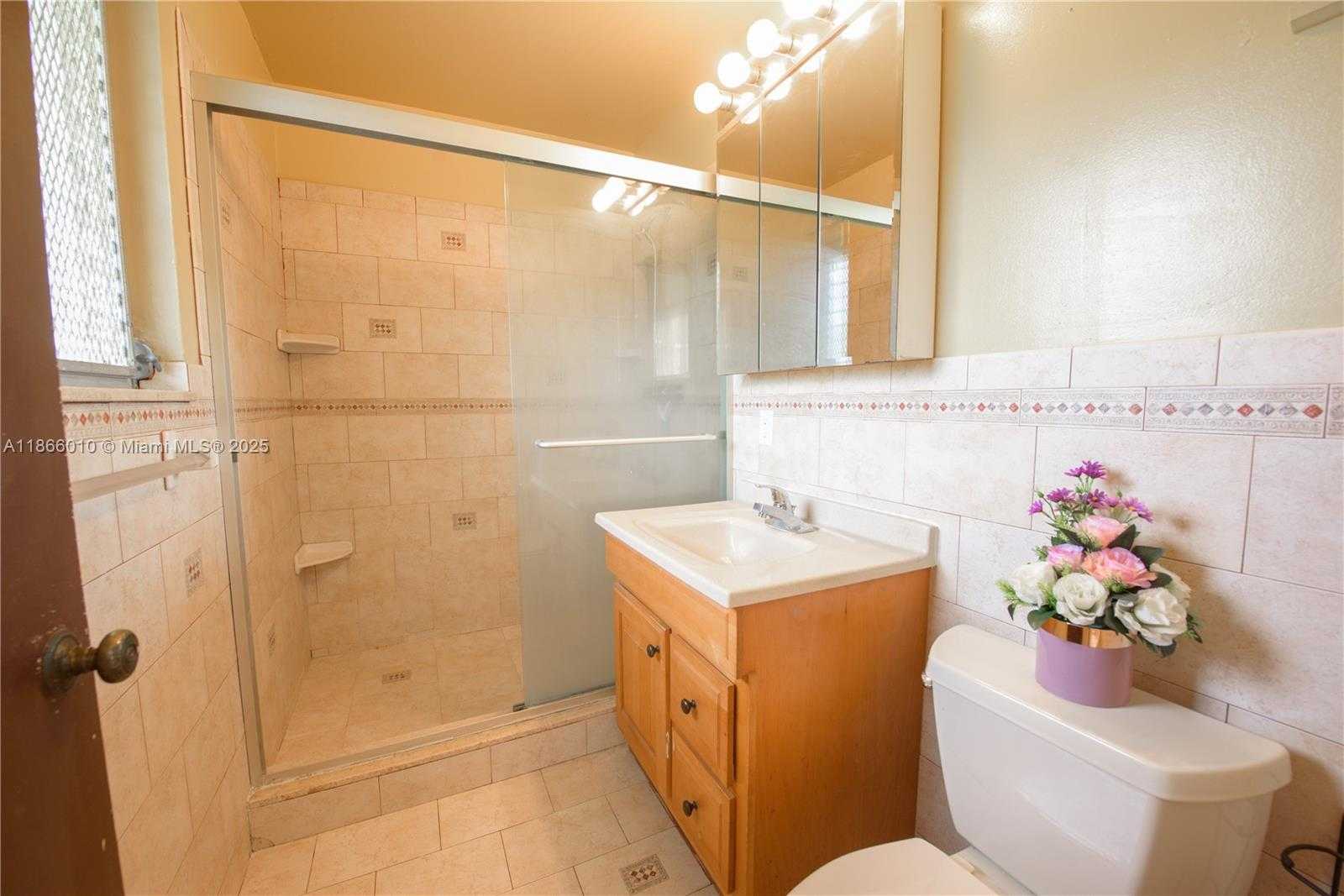 Small Image of 19365 SOUTH WEST 256TH ST, Homestead Number 22