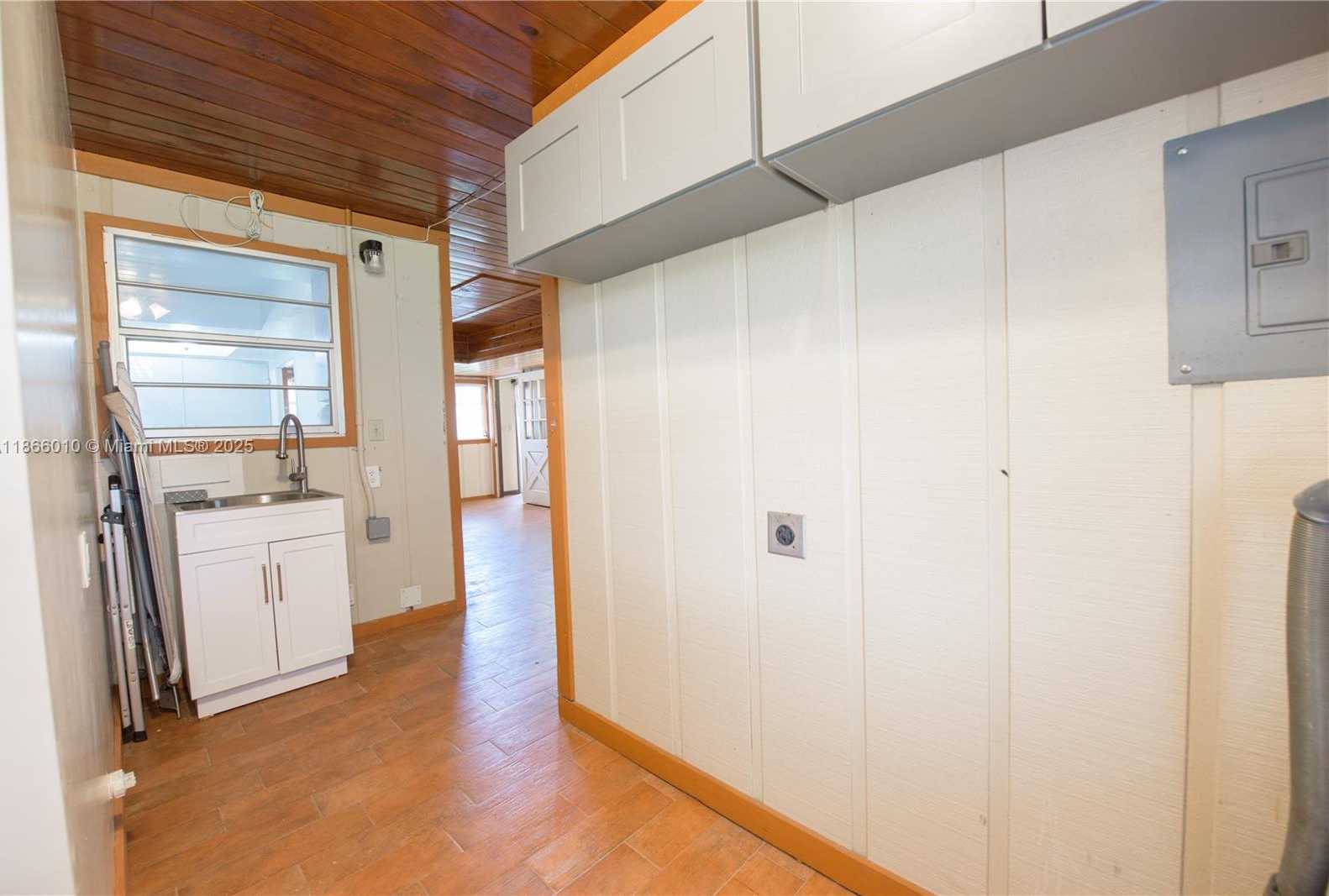 Small Image of 19365 SOUTH WEST 256TH ST, Homestead Number 28