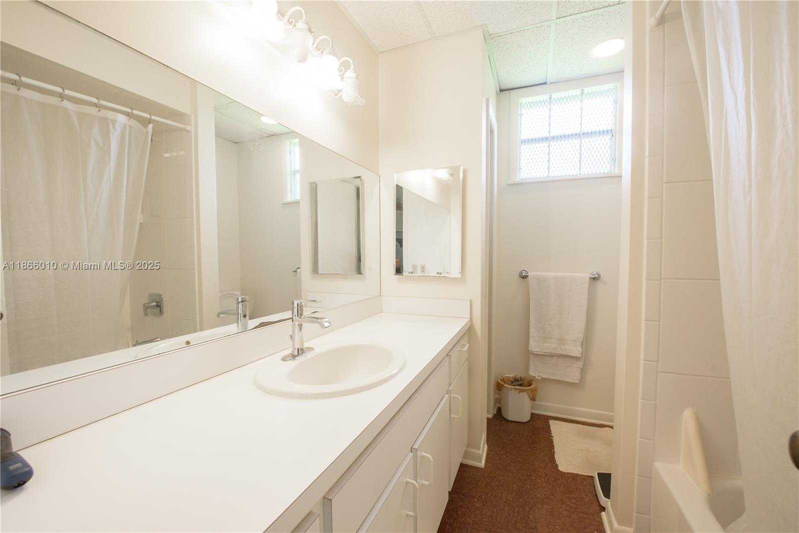 Small Image of 19365 SOUTH WEST 256TH ST, Homestead Number 39