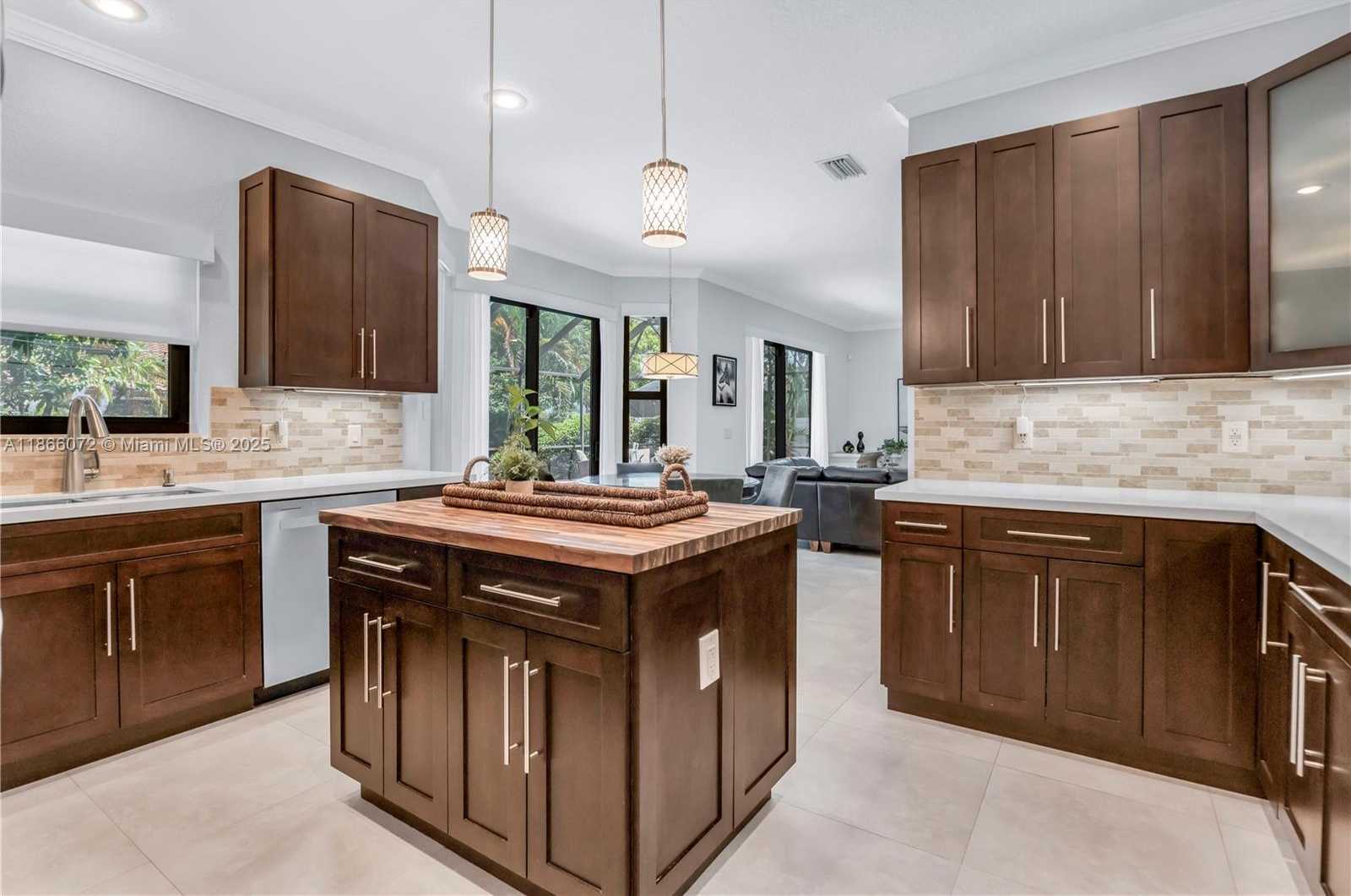 Small Image of 1411 NORTH WEST 179TH AVE, Pembroke Pines Number 11
