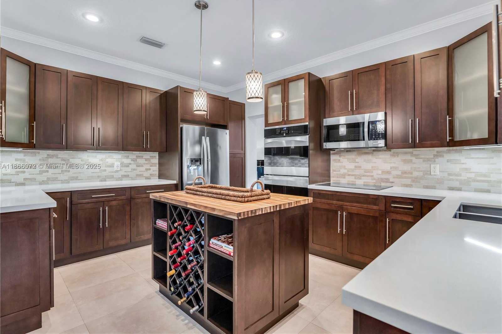 Small Image of 1411 NORTH WEST 179TH AVE, Pembroke Pines Number 14