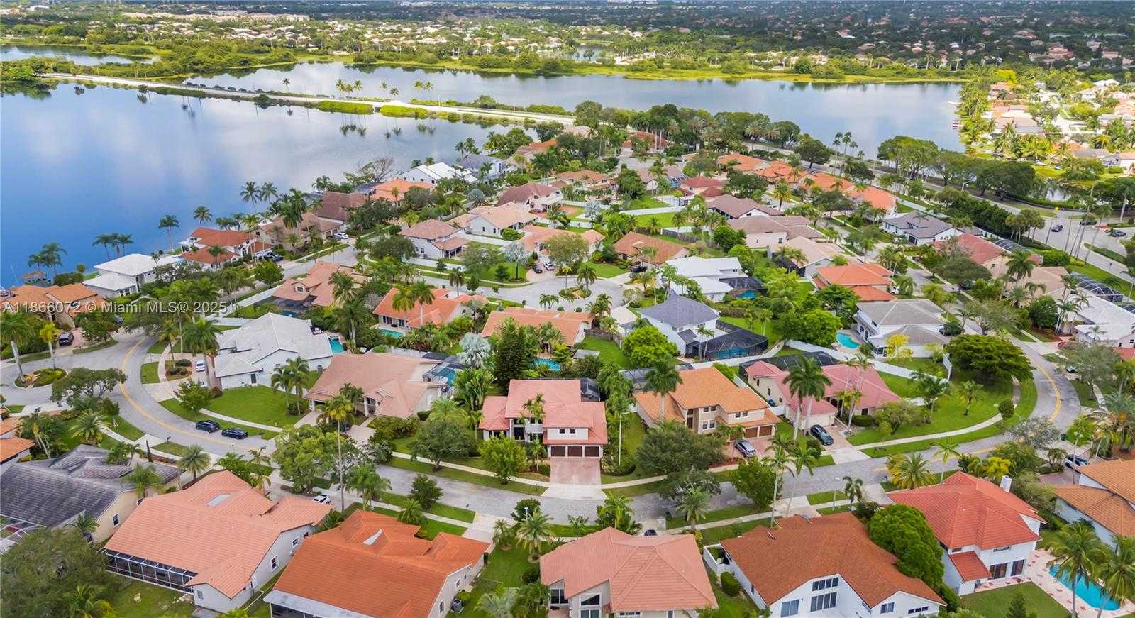 Small Image of 1411 NORTH WEST 179TH AVE, Pembroke Pines Number 59