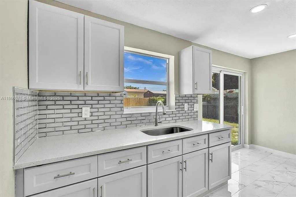 Small Image of 2770 NORTH WEST 25TH ST, Fort Lauderdale Number 4