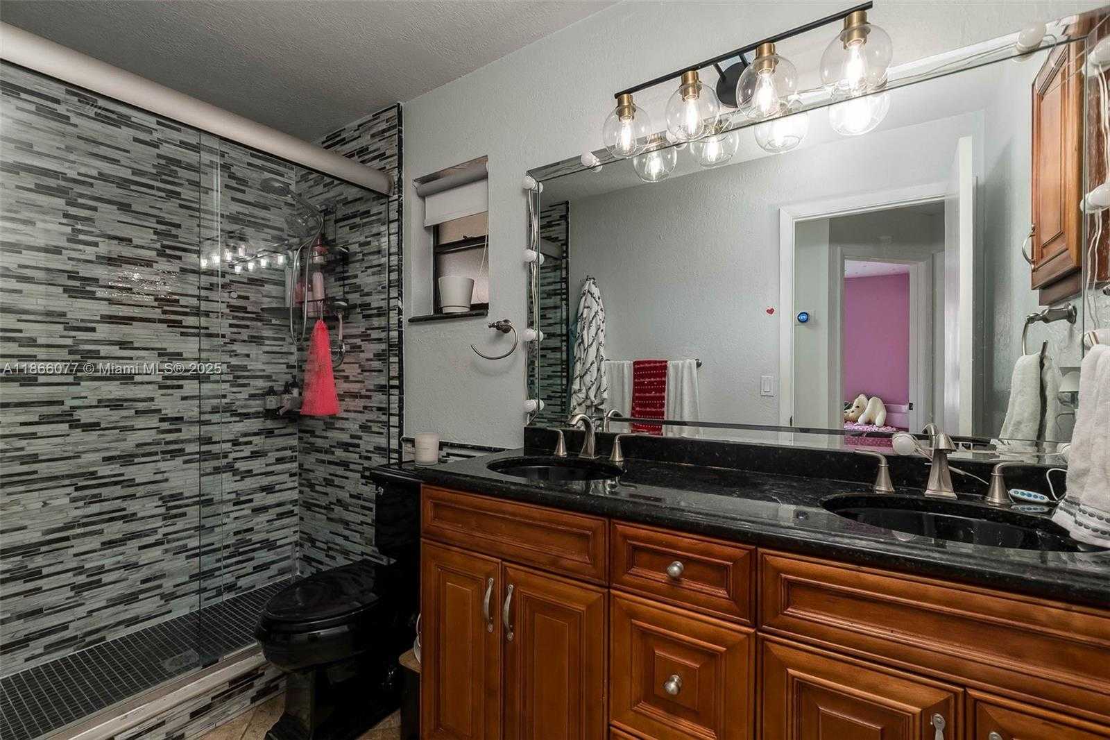 Small Image of 1760 NORTH WEST 97TH AVE, Coral Springs Number 15