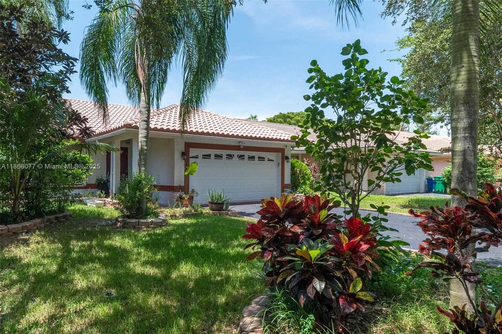 Small Image of 1760 NORTH WEST 97TH AVE, Coral Springs Number 2