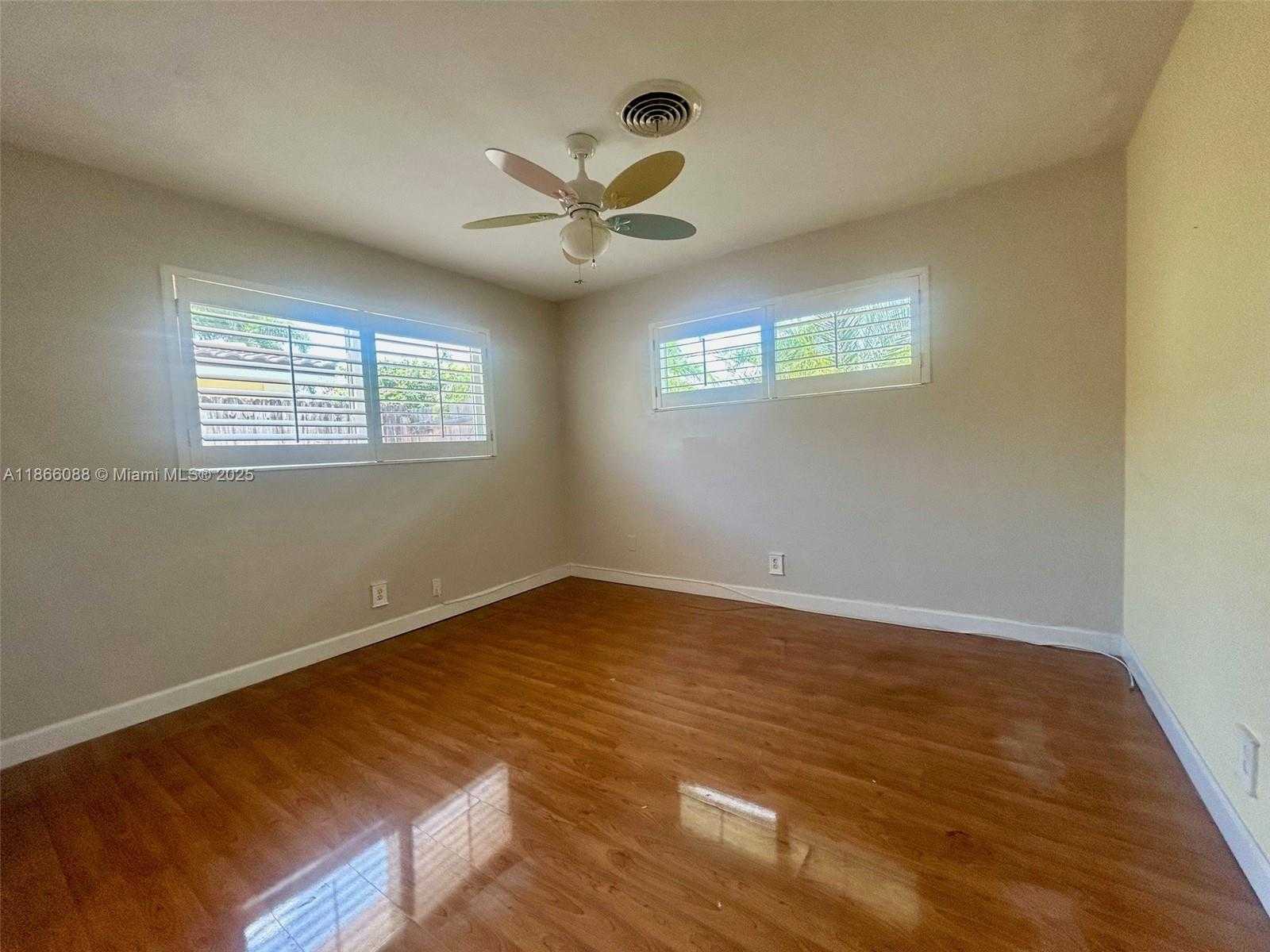 Small Image of 1120 SOUTH EAST 6TH TER, Pompano Beach Number 21