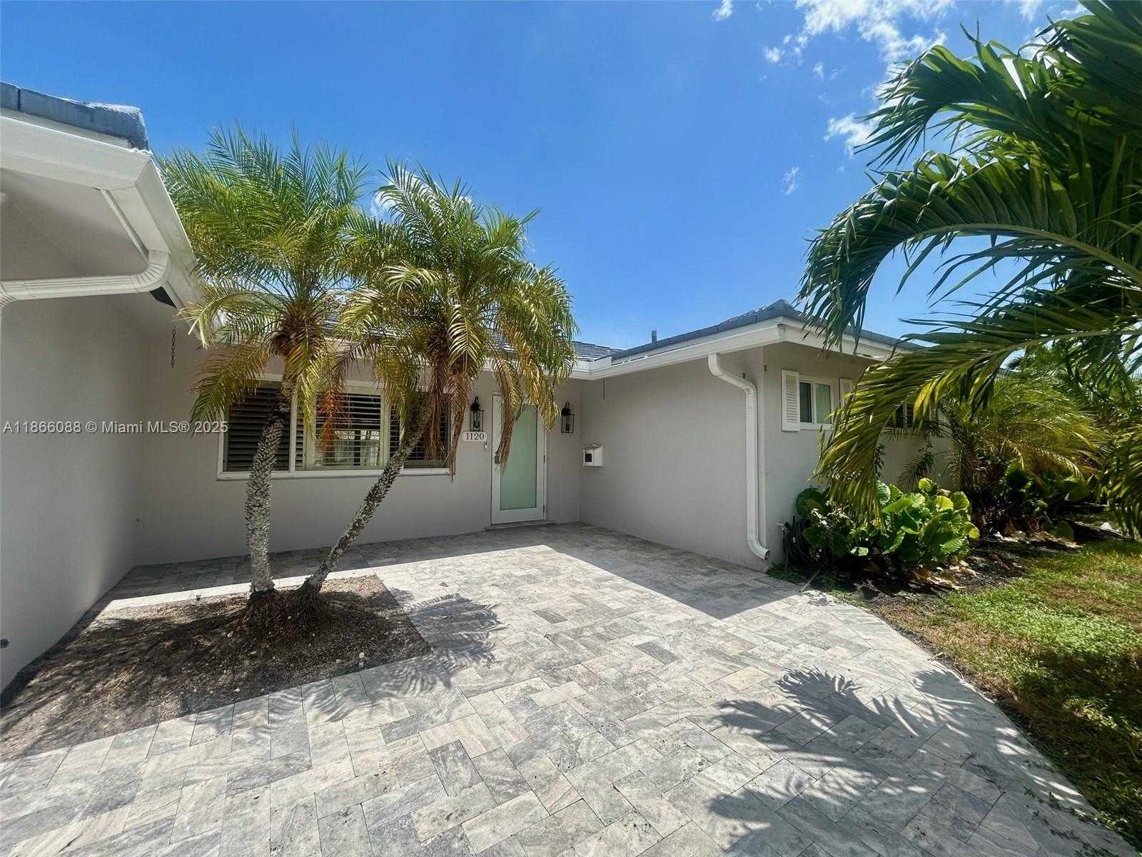 Small Image of 1120 SOUTH EAST 6TH TER, Pompano Beach Number 3