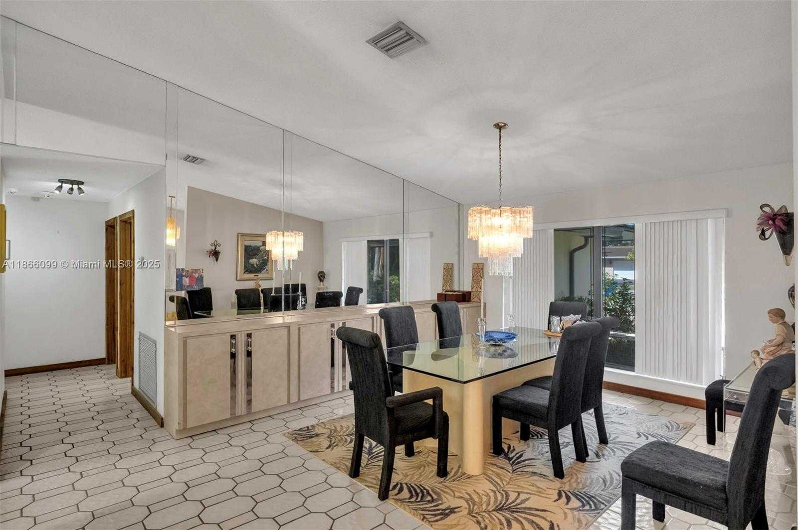 Small Image of 3721 NORTH PARK RD, Hollywood Number 16