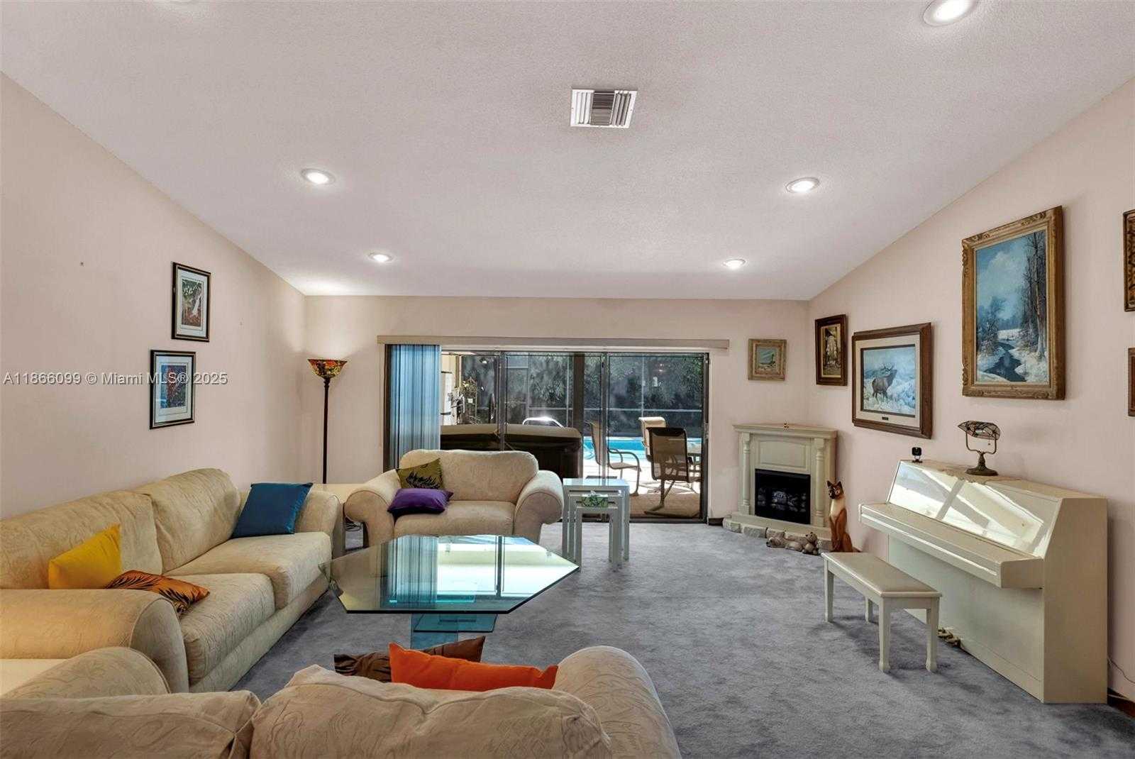 Small Image of 3721 NORTH PARK RD, Hollywood Number 17