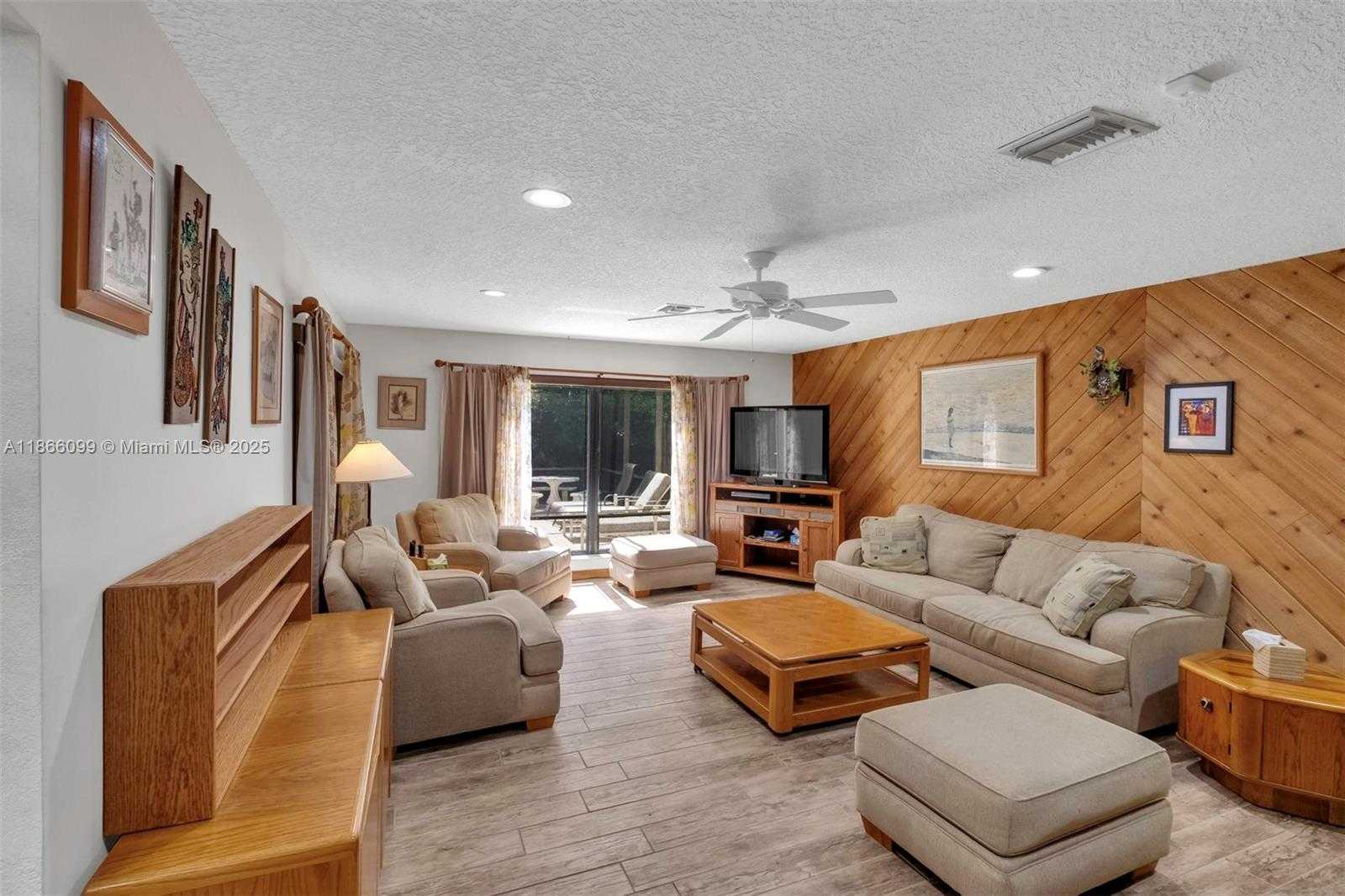 Small Image of 3721 NORTH PARK RD, Hollywood Number 26
