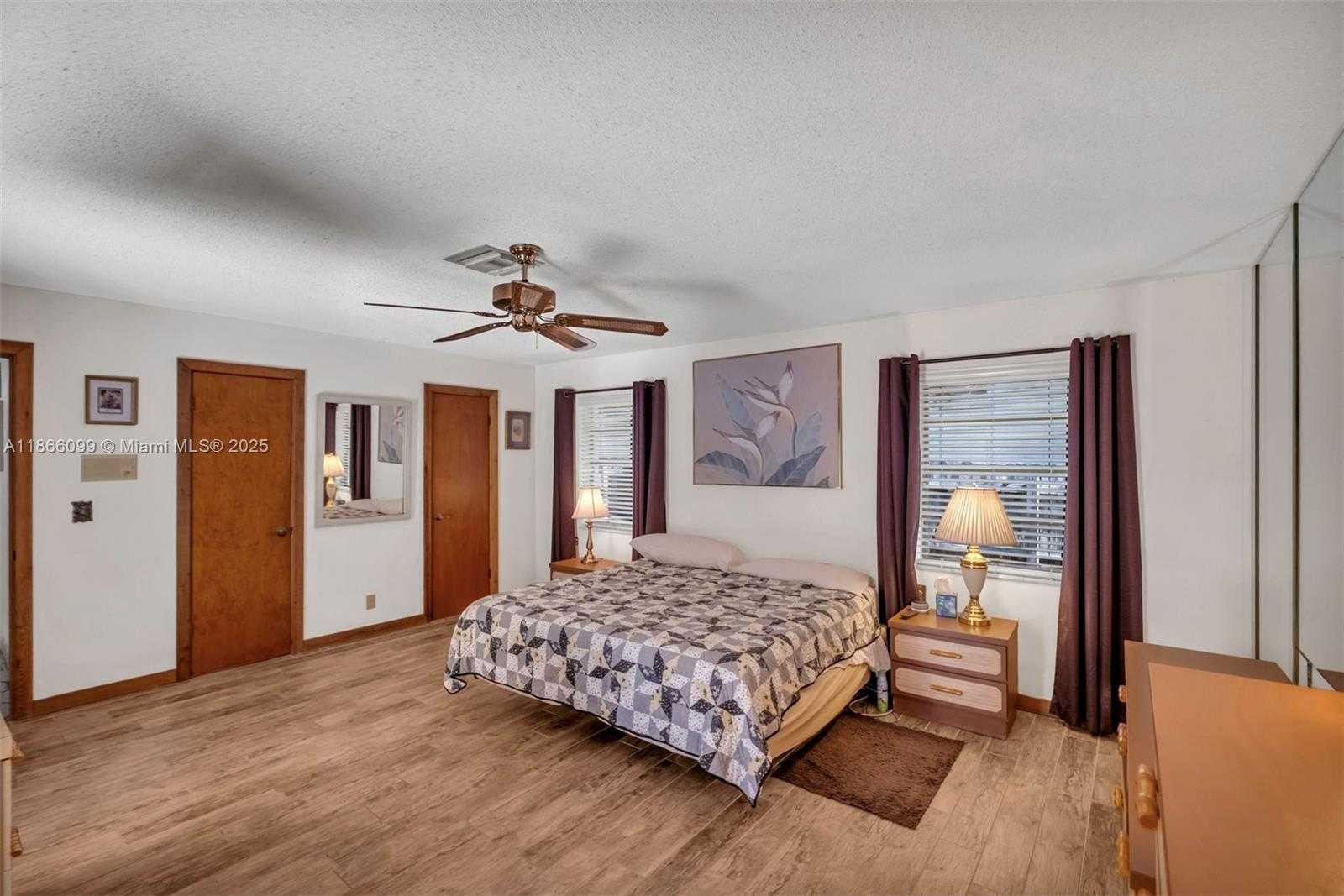 Small Image of 3721 NORTH PARK RD, Hollywood Number 37
