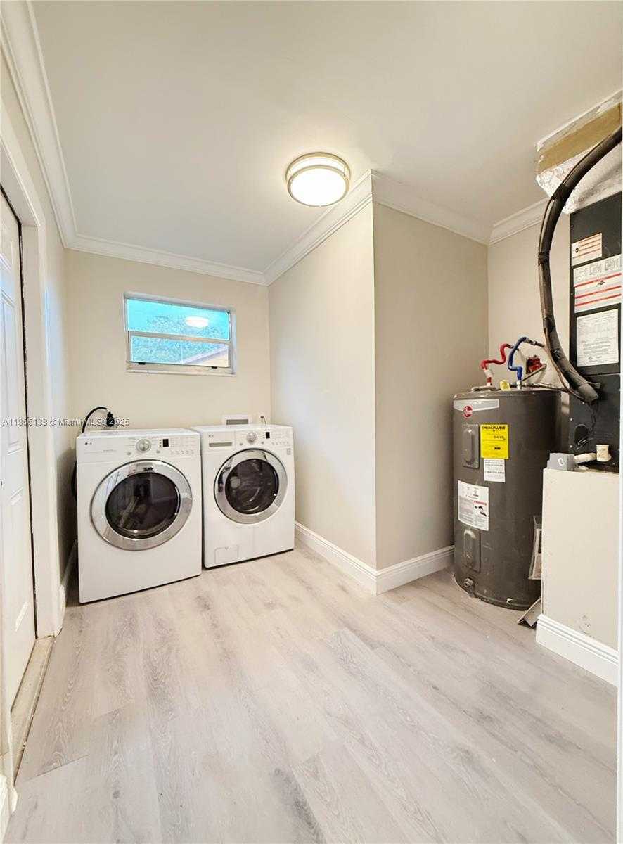 Small Image of 2879 NORTH WEST 10TH CT, Fort Lauderdale Number 13