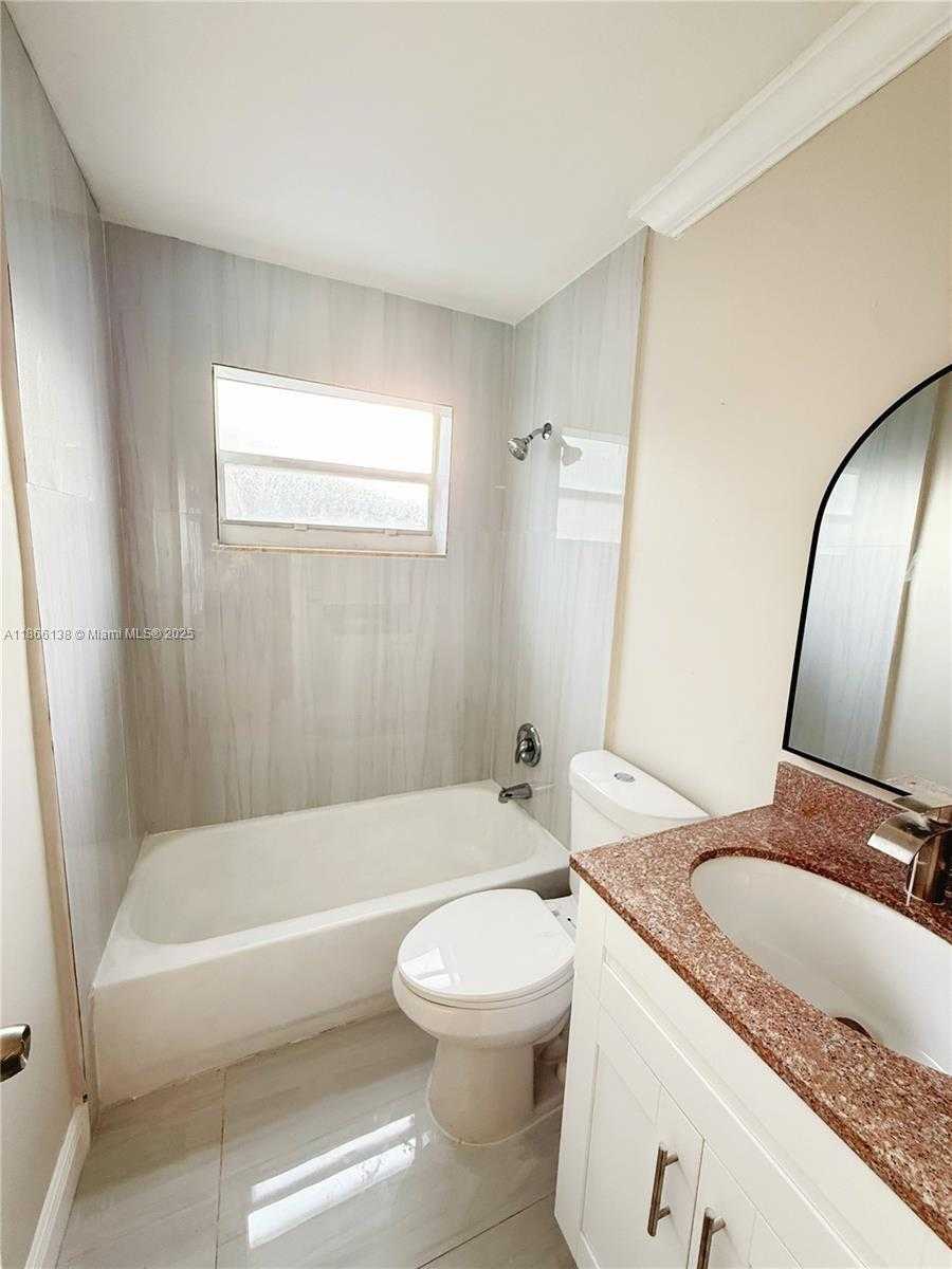 Small Image of 2879 NORTH WEST 10TH CT, Fort Lauderdale Number 9