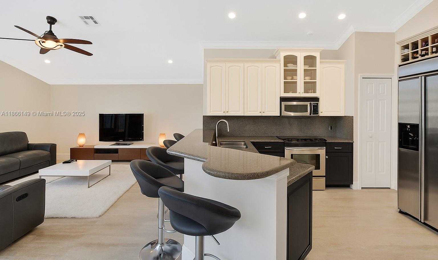 Small Image of 1077 DEERWOOD LN, Weston Number 6
