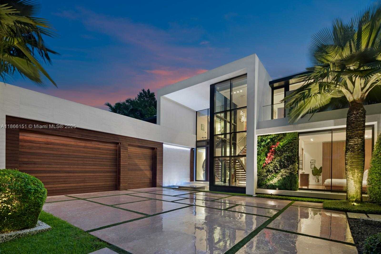 Small Image of Miami Number 13