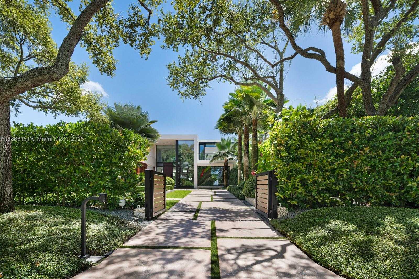 Small Image of Miami Number 4