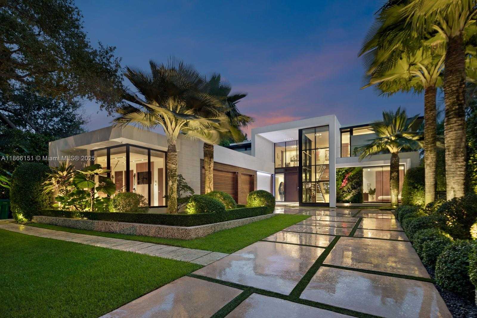 Small Image of Miami Number 9