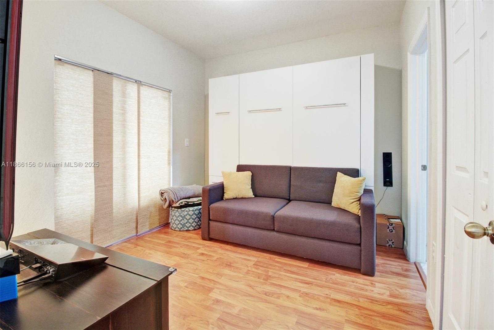 Small Image of 10210 SOUTH WEST 225 LN, Cutler Bay Number 16