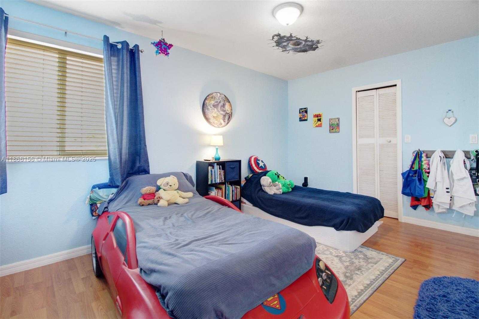 Small Image of 10210 SOUTH WEST 225 LN, Cutler Bay Number 27