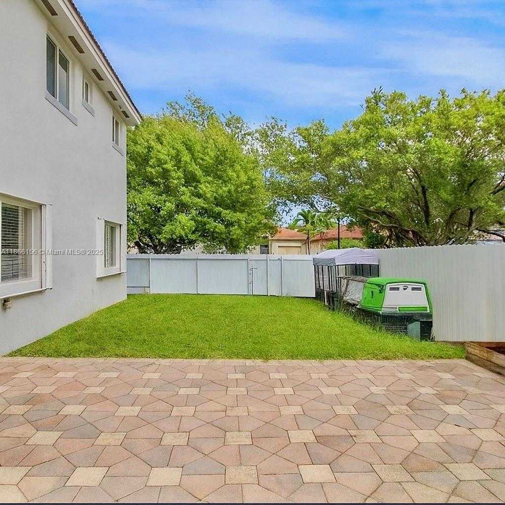 Small Image of 10210 SOUTH WEST 225 LN, Cutler Bay Number 33