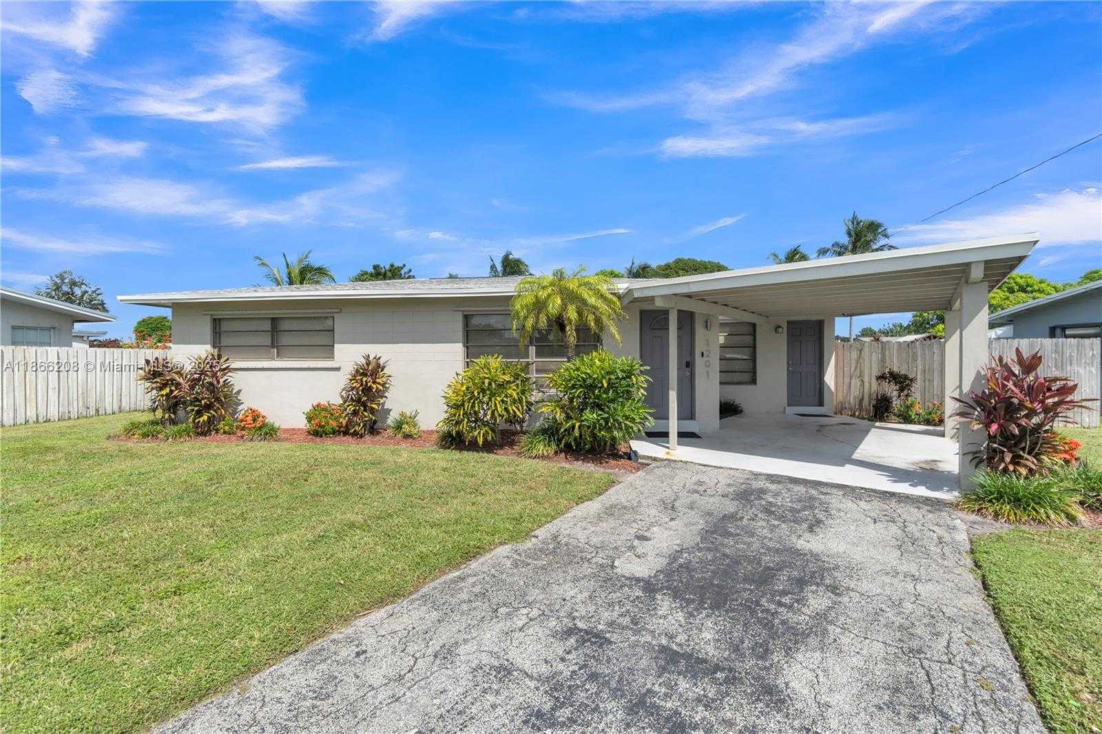 Small Image of 1201 EAST RIVER DR, Margate Number 2