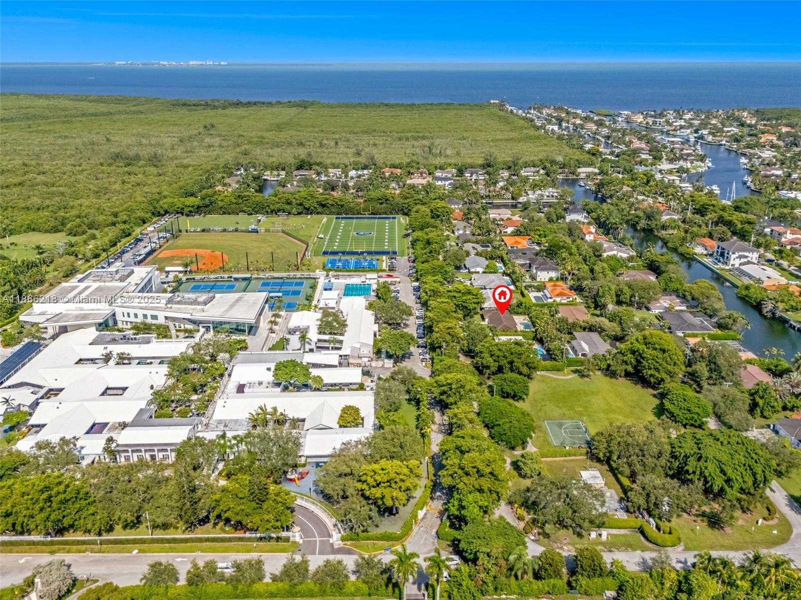 Small Image of 1460 CAMPAMENTO AVE, Coral Gables Number 36