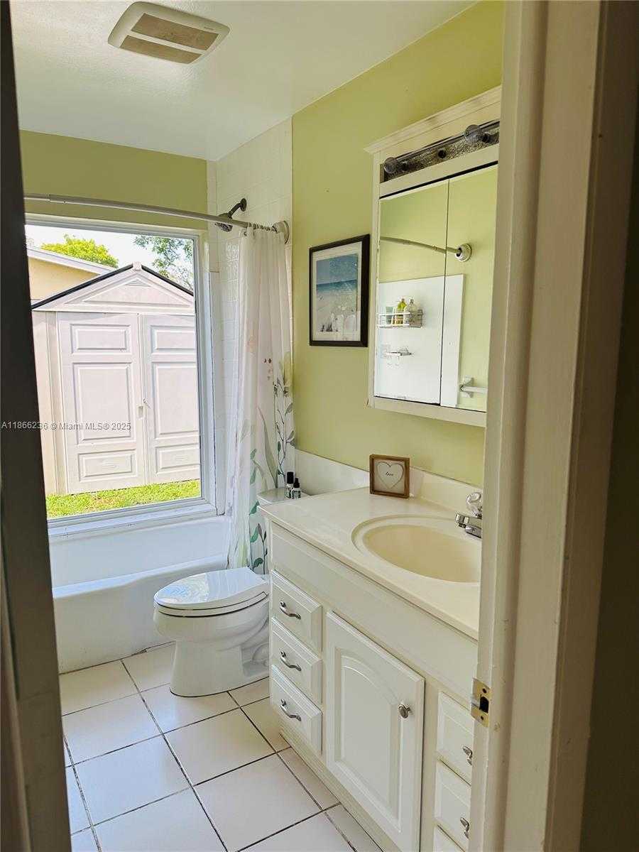 Small Image of 3430 NORTH WEST 21ST AVE, Oakland Park Number 22