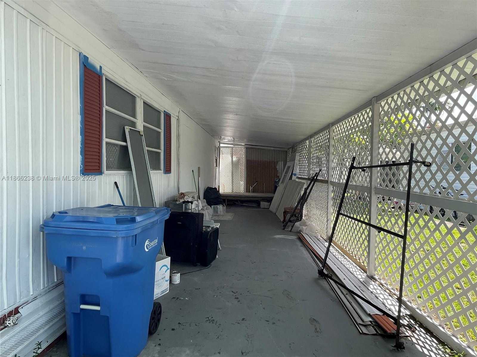 Small Image of 3020 SOUTH WEST 52 AVENUE, Davie Number 8