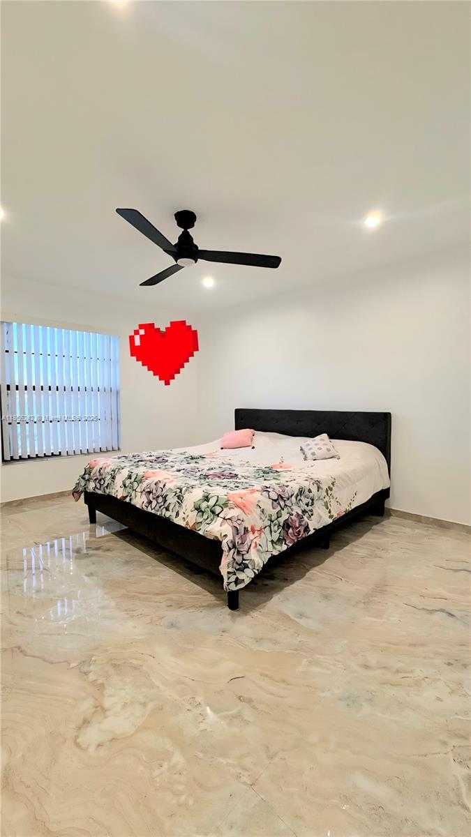 Small Image of 620 BRIARWOOD CIR, Hollywood Number 18