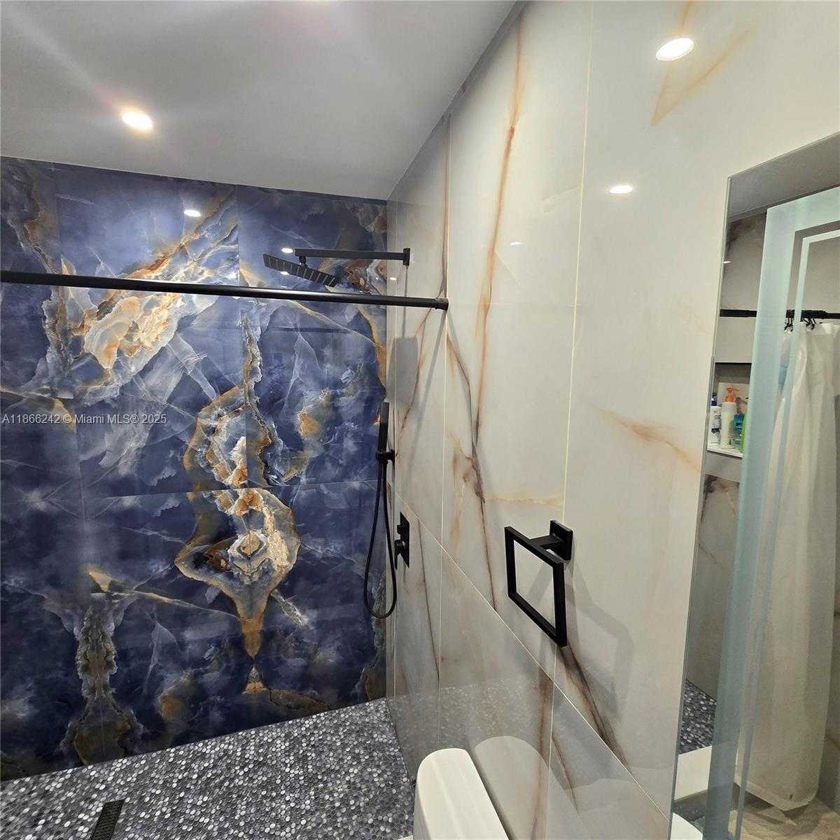 Small Image of 620 BRIARWOOD CIR, Hollywood Number 9