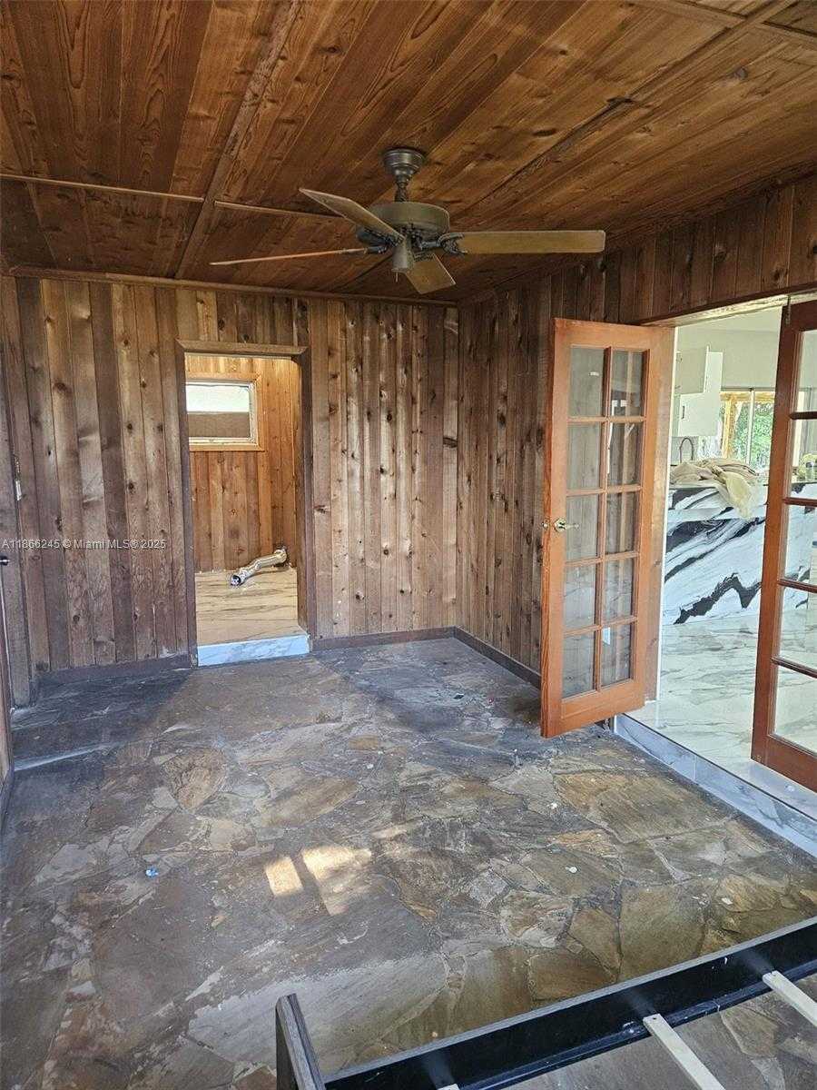 Small Image of 19230 SOUTH WEST 216TH ST, Miami Number 8
