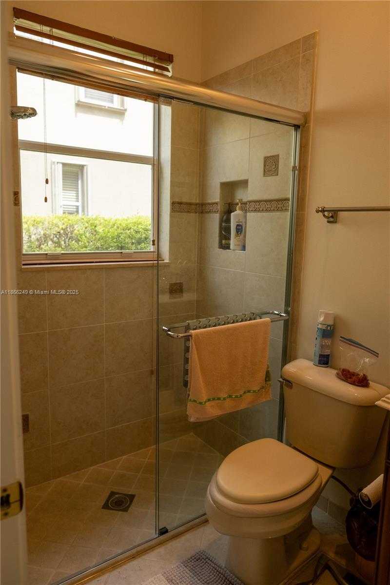 Small Image of 9350 WEST VIA CLASSICO W, Wellington Number 22