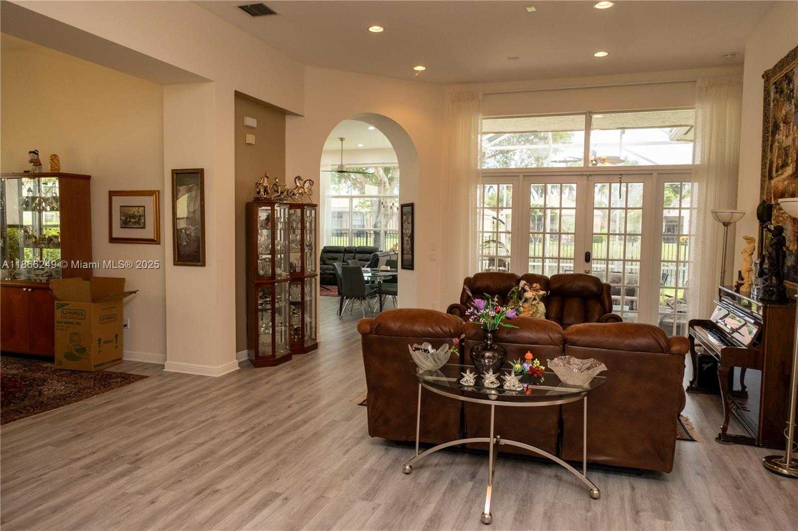 Small Image of 9350 WEST VIA CLASSICO W, Wellington Number 9