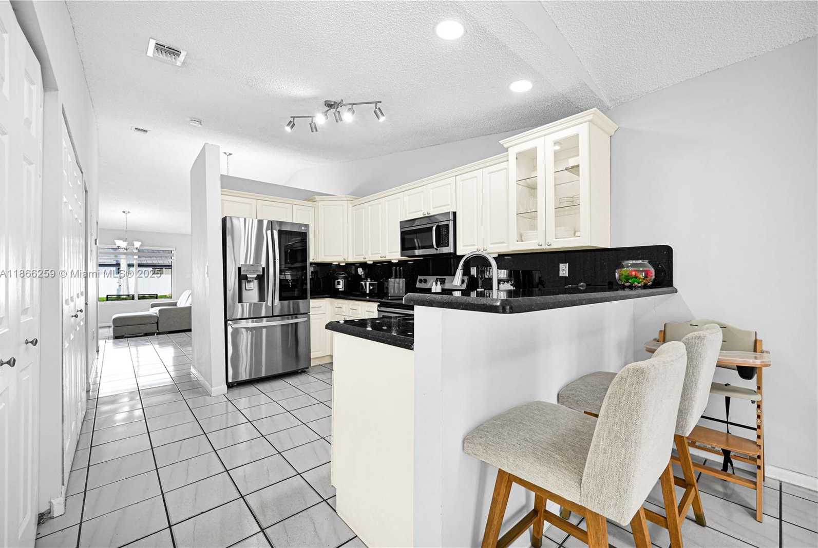 Small Image of 7320 WEST 29TH AVE, Hialeah Number 10