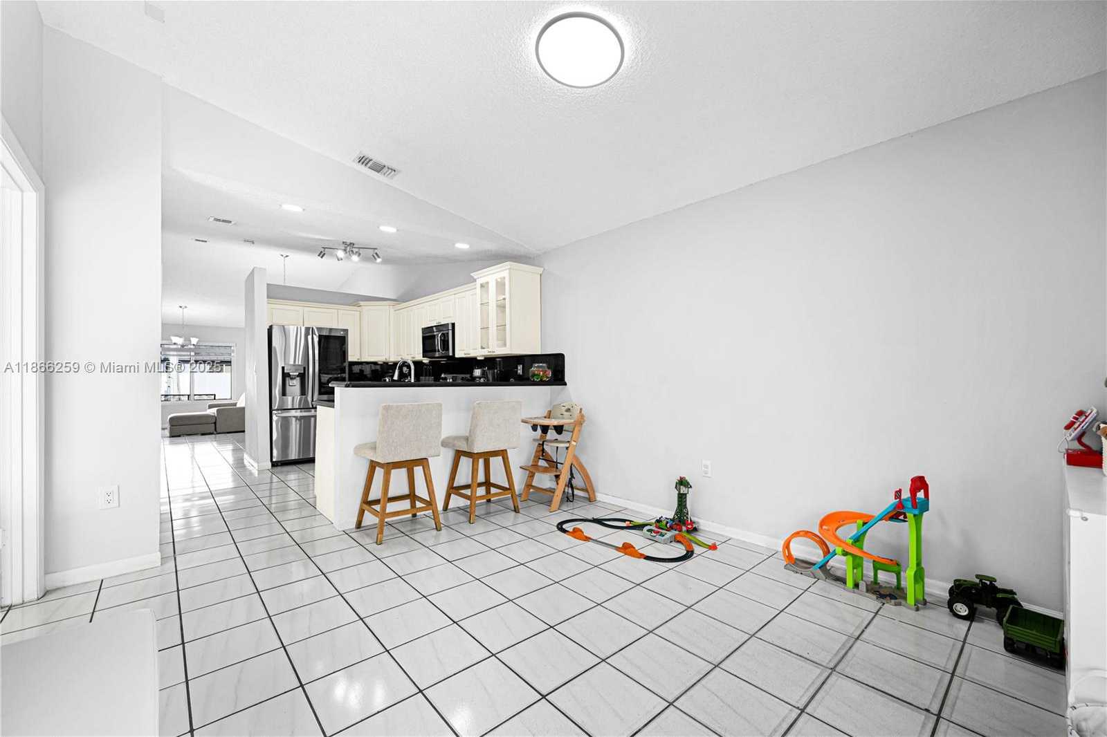 Small Image of 7320 WEST 29TH AVE, Hialeah Number 11