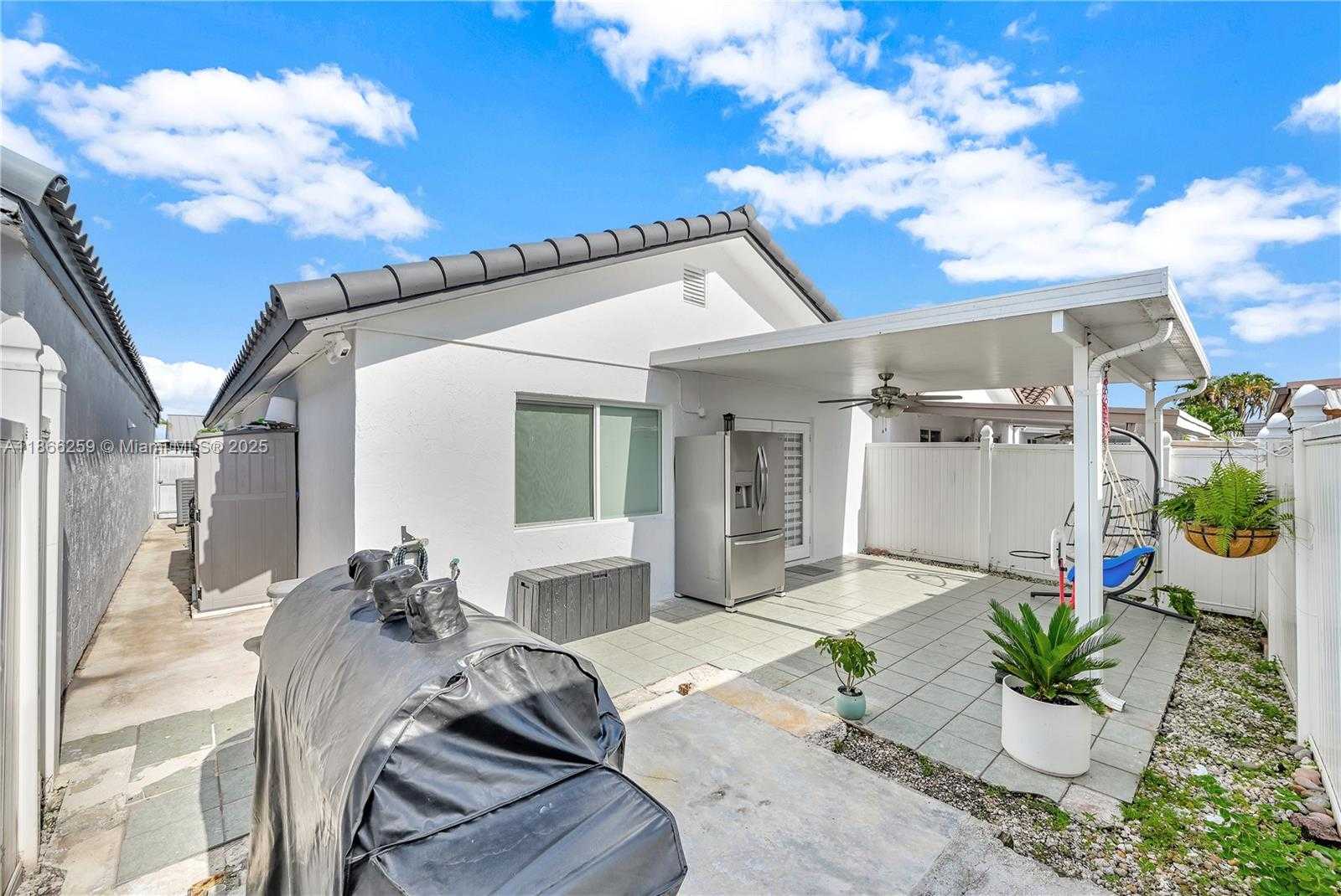 Small Image of 7320 WEST 29TH AVE, Hialeah Number 21