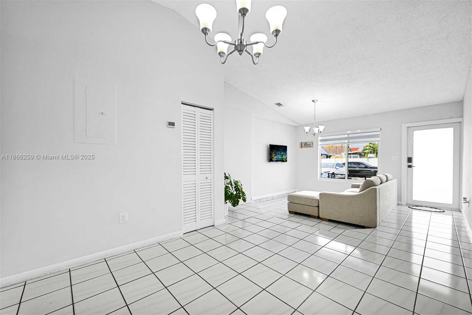 Small Image of 7320 WEST 29TH AVE, Hialeah Number 3