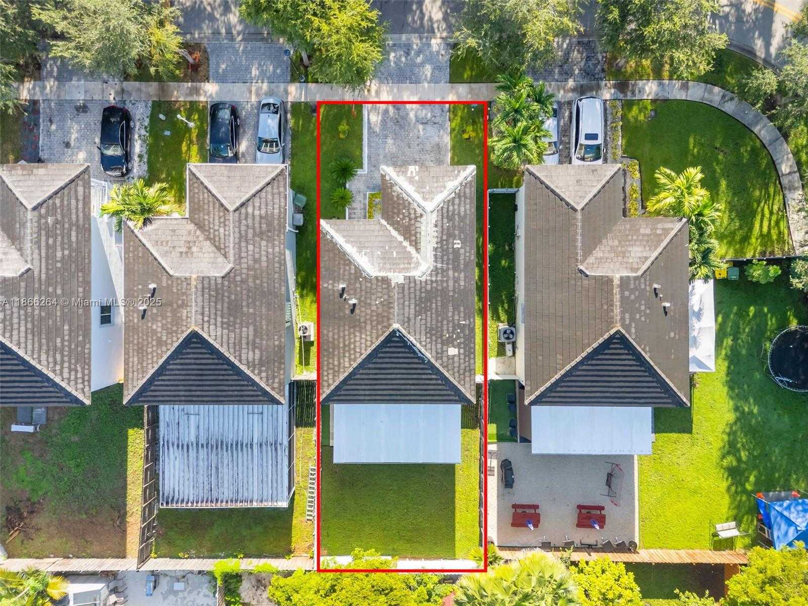 Small Image of 260 SOUTH EAST 32ND TER, Homestead Number 31