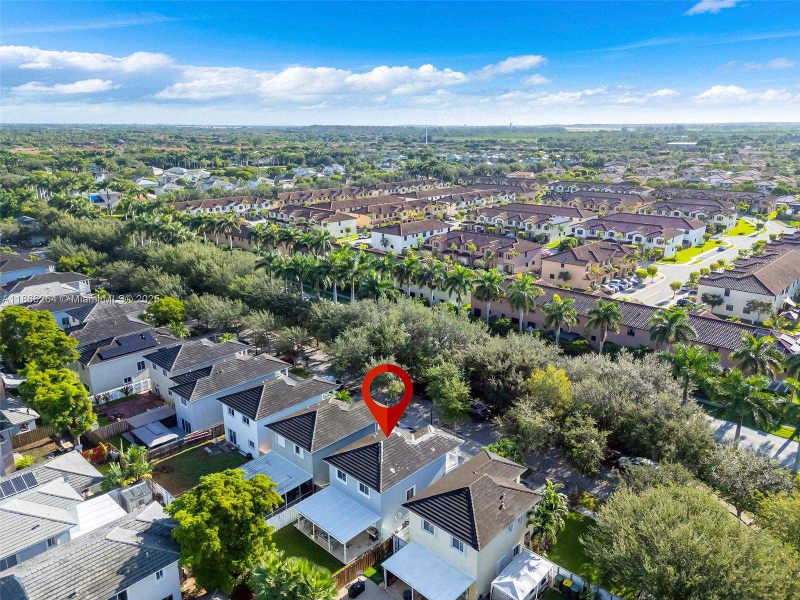 Small Image of 260 SOUTH EAST 32ND TER, Homestead Number 34